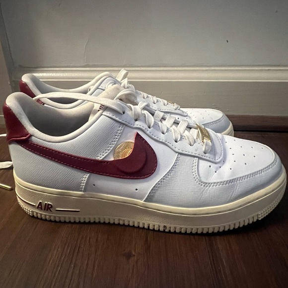 Nike Women’s Air Force size 8  (US) - Picture 2 of 13